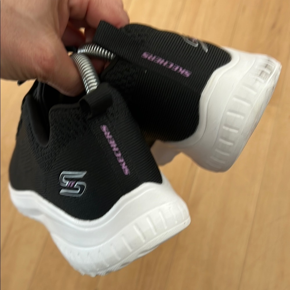 Skechers Black and White Sneakers Modern Knit Design - Picture 4 of 13